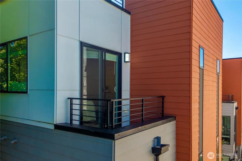 Property photo for 531 S Cloverdale Street #a, Seattle photo 2