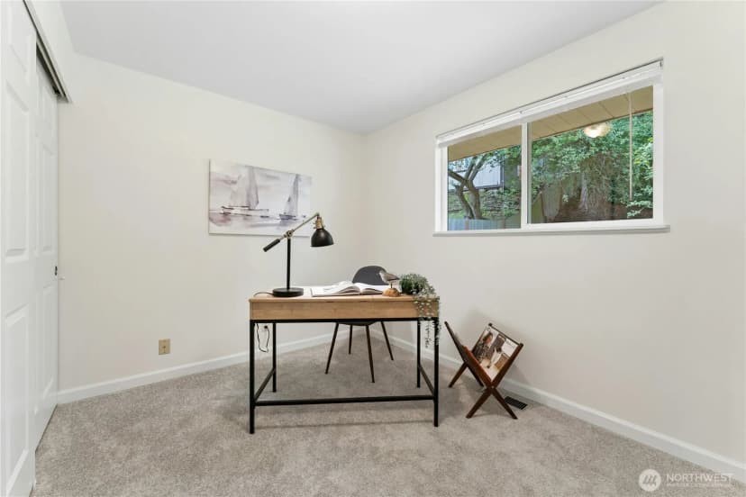 Property photo for 804 Lynnwood Avenue Ne, Renton photo 16
