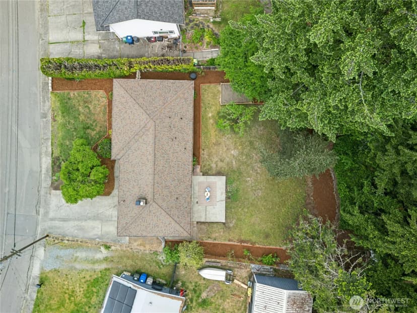 Property photo for 804 Lynnwood Avenue Ne, Renton photo 29