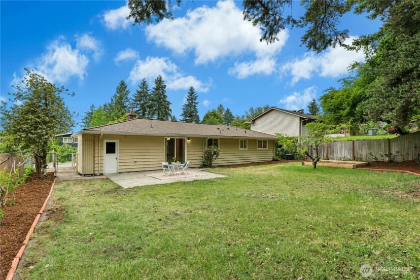 Property photo for 804 Lynnwood Avenue Ne, Renton photo 24