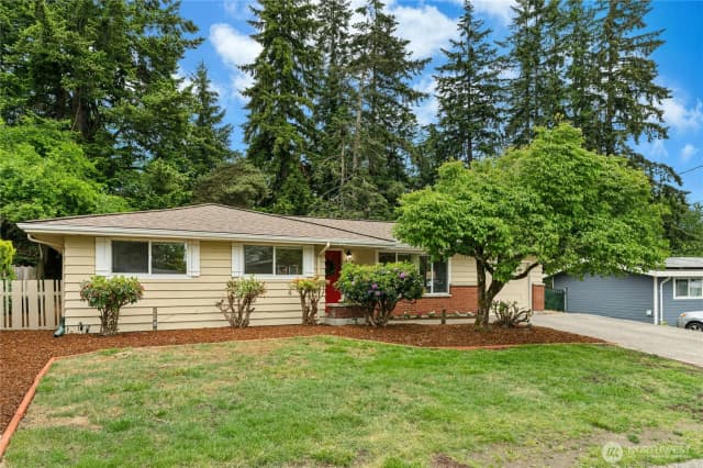 Property photo for 804 Lynnwood Avenue Ne, Renton