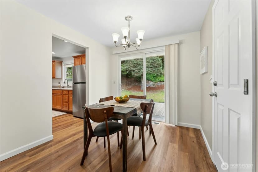Property photo for 804 Lynnwood Avenue Ne, Renton photo 8