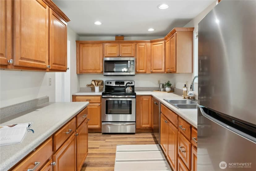 Property photo for 804 Lynnwood Avenue Ne, Renton photo 9