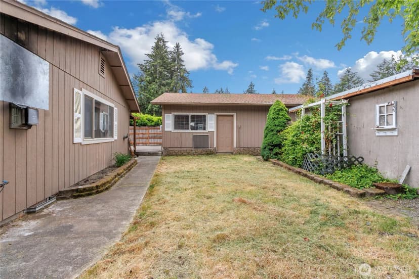 Property photo for 9209 Deers Tongue Cir W, University Place photo 16