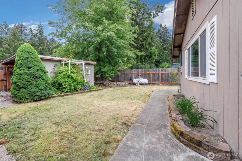 Property photo for 9209 Deers Tongue Cir W, University Place photo 19