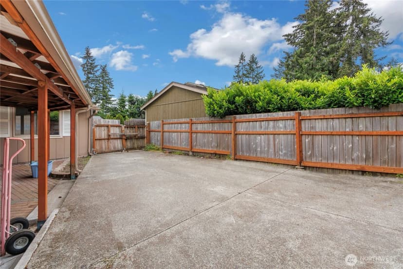 Property photo for 9209 Deers Tongue Cir W, University Place photo 18
