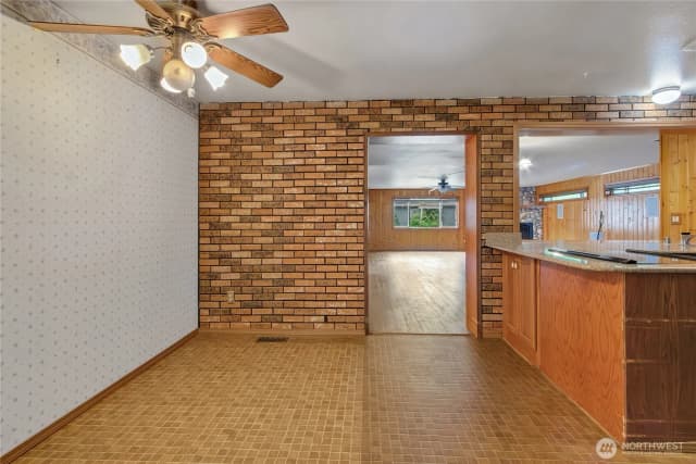 Property photo for 9209 Deers Tongue Cir W, University Place photo 4