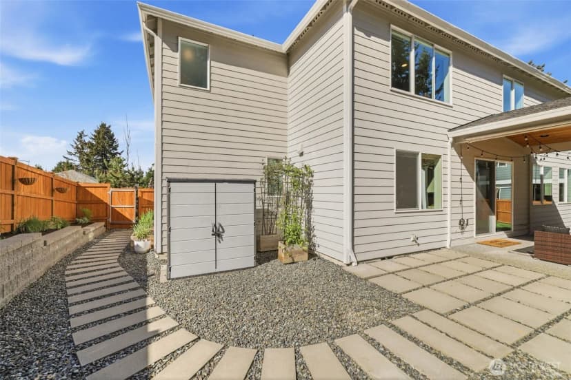 Property photo for 2944 215th Place Sw, Brier photo 34