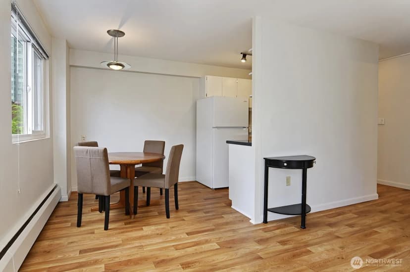 Property photo for 1200 Boylston Avenue #304, Seattle photo 19