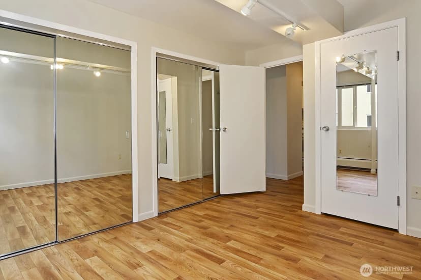 Property photo for 1200 Boylston Avenue #304, Seattle photo 10