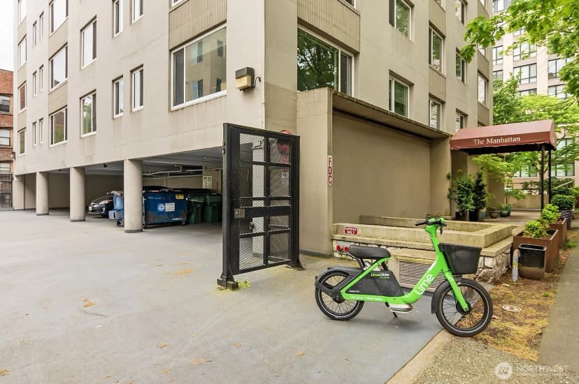 Property photo for 1200 Boylston Avenue #304, Seattle photo 24