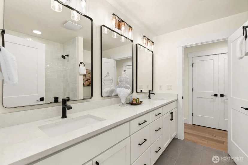 Property photo for 815 130th Avenue, Bellevue photo 25