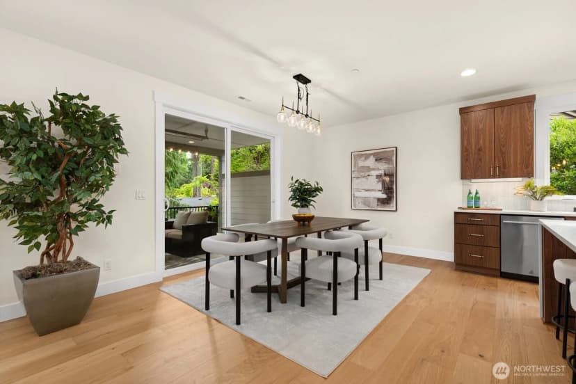 Property photo for 815 130th Avenue, Bellevue photo 13