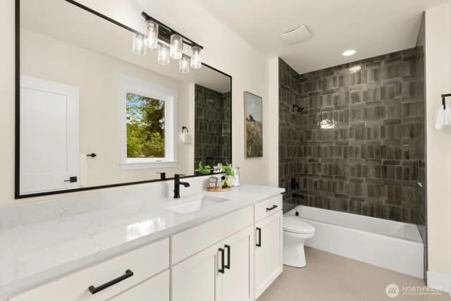 Property photo for 815 130th Avenue, Bellevue photo 5