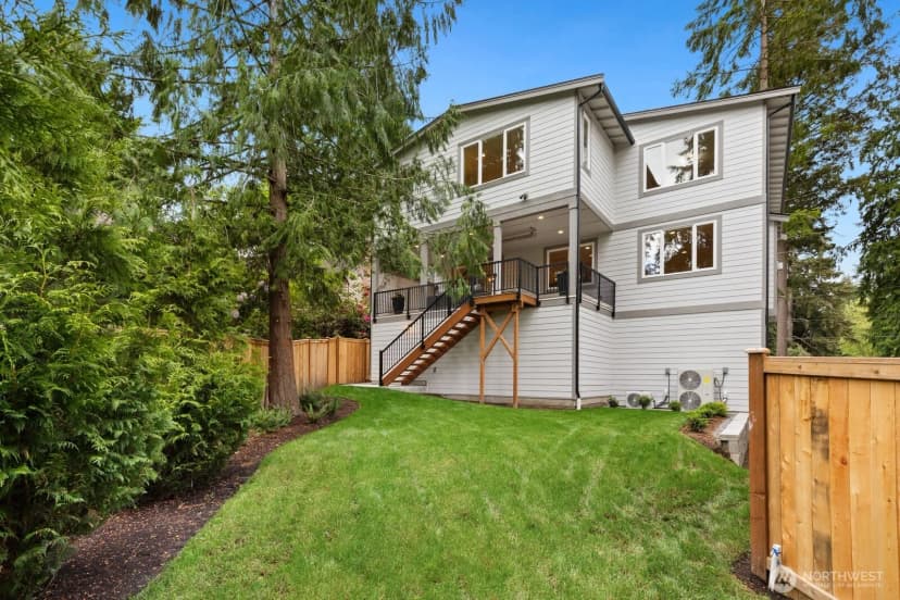 Property photo for 815 130th Avenue, Bellevue photo 35