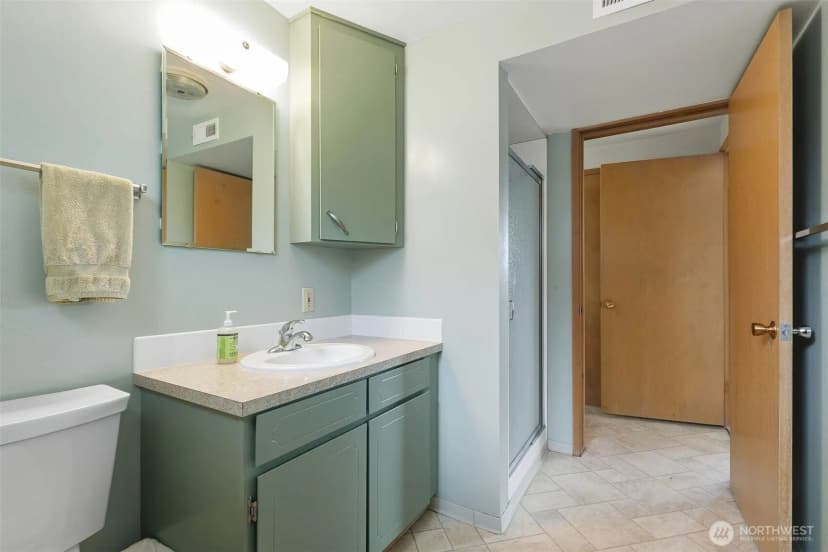 Property photo for 1208 S 28th Avenue, Yakima photo 11