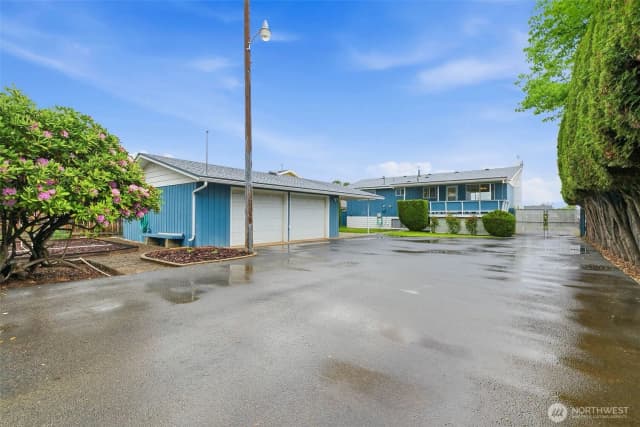 Property photo for 1208 S 28th Avenue, Yakima photo 2