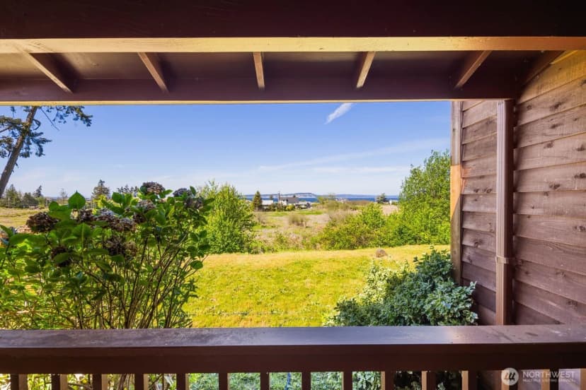 Property photo for 38104 Hillview Lane Ne, Hansville photo 8