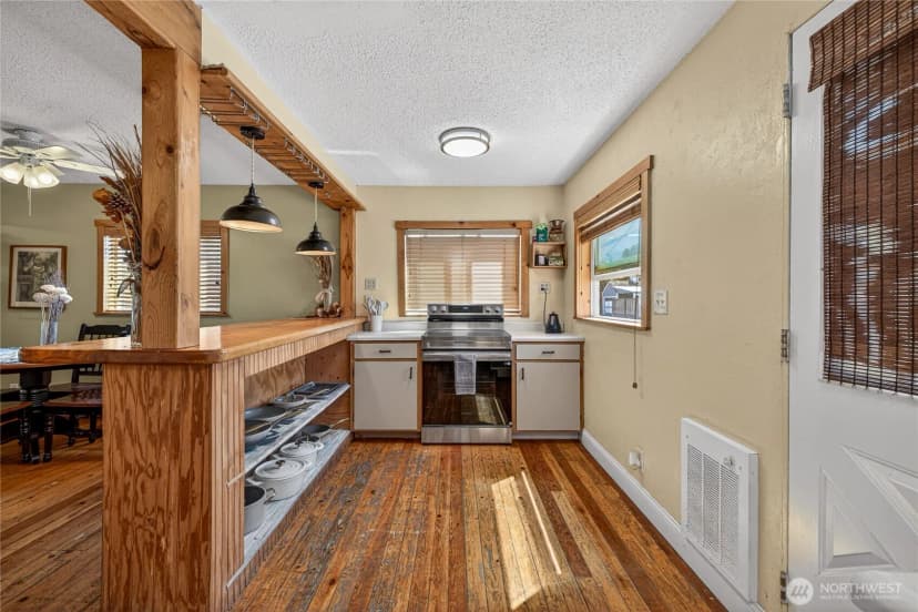 Property photo for 308 Riverside Drive, Cashmere photo 11