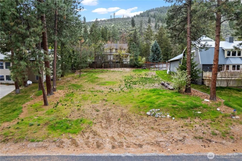 Property photo for 0 Lakeview Place, Chelan