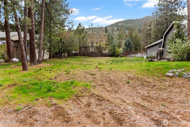 Property photo for 0 Lakeview Place, Chelan photo 4