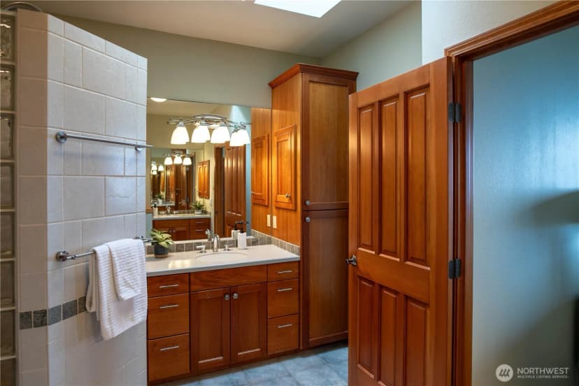 Property photo for 975 E Simmons Road, Port Angeles photo 15