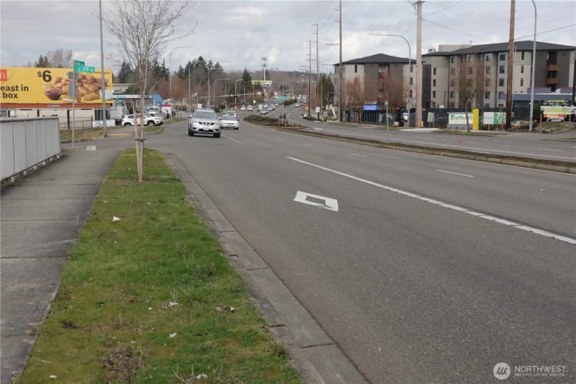 Property photo for 27905 Pacific Highway S, Federal Way photo 3