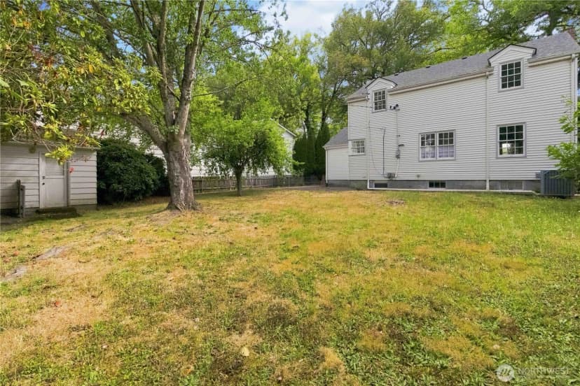 Property photo for 2809 Nichols Boulevard, Longview photo 34