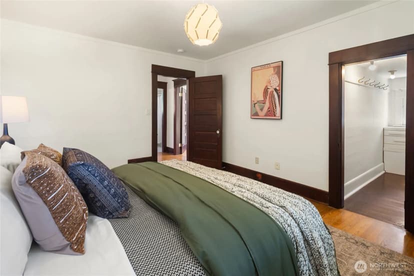 Property photo for 3307 E Pike Street, Seattle photo 23