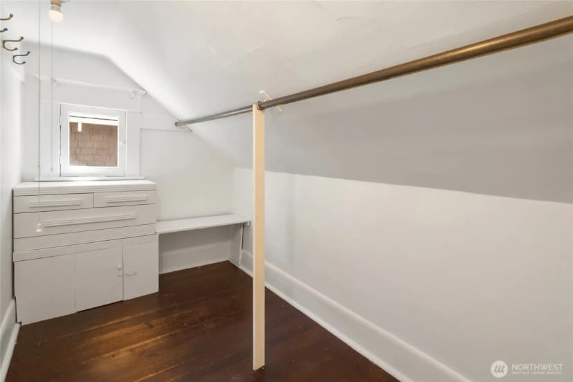 Property photo for 3307 E Pike Street, Seattle photo 24