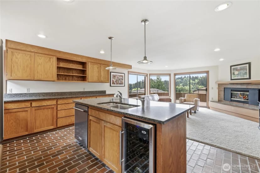Property photo for 9520 Odin Way, Bothell photo 11