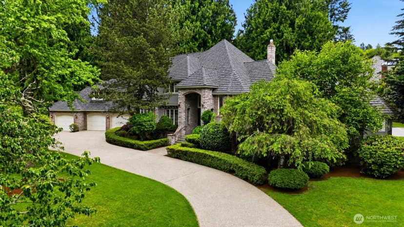 Property photo for 7214 204th Dr Ne, Redmond