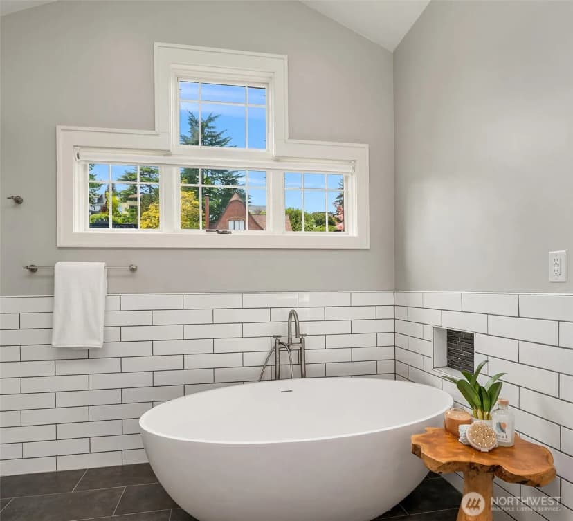 Property photo for 1414 Lake Washington Boulevard S, Seattle photo 30