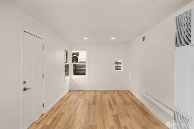 Property photo for 12235 43rd Avenue S, Seattle photo 7