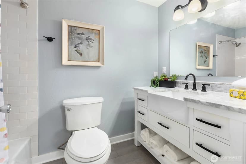 Property photo for 1425 S Puget Drive #i 2, Renton photo 12