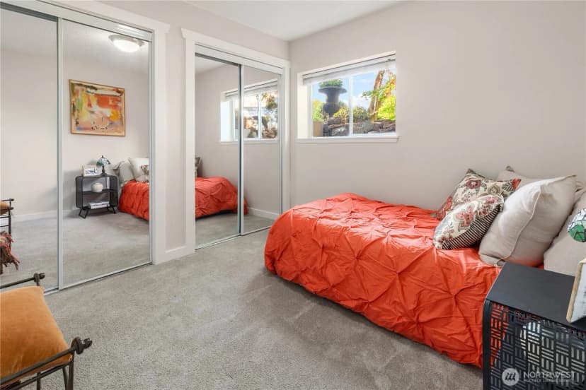 Property photo for 1425 S Puget Drive #i 2, Renton photo 13
