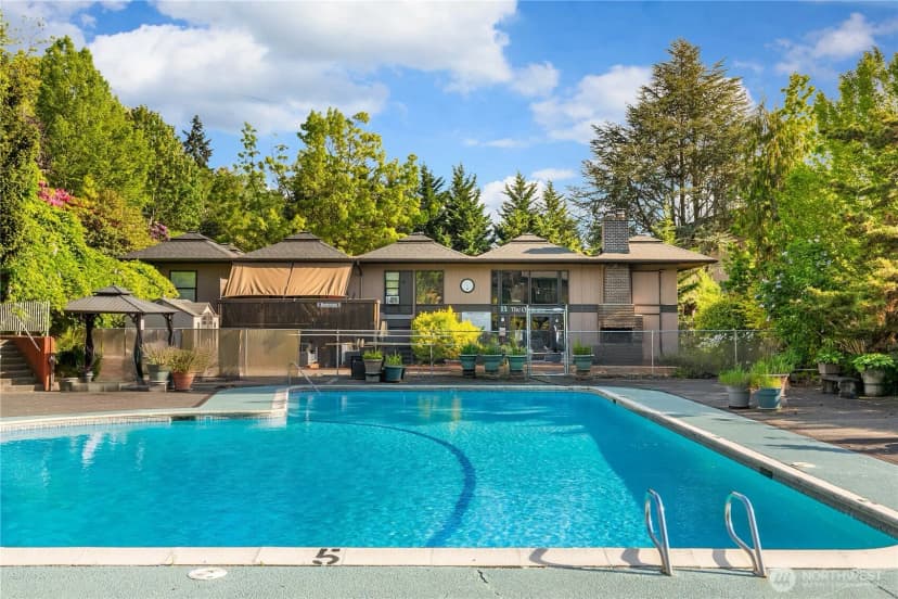 Property photo for 1425 S Puget Drive #i 2, Renton photo 19