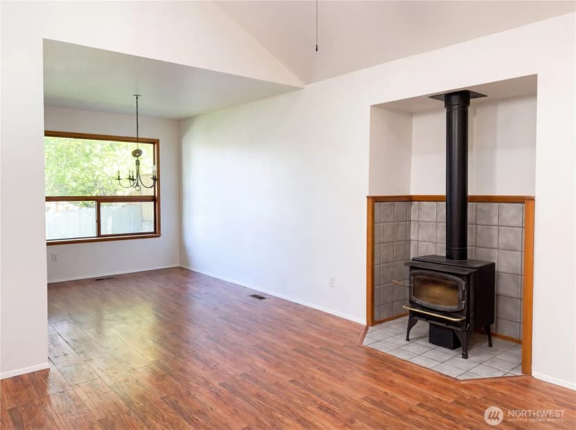 Property photo for 515 Thistle Street, Port Angeles photo 3