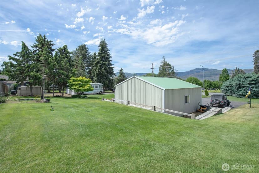 Property photo for 2901 Sunset Highway, East Wenatchee photo 23