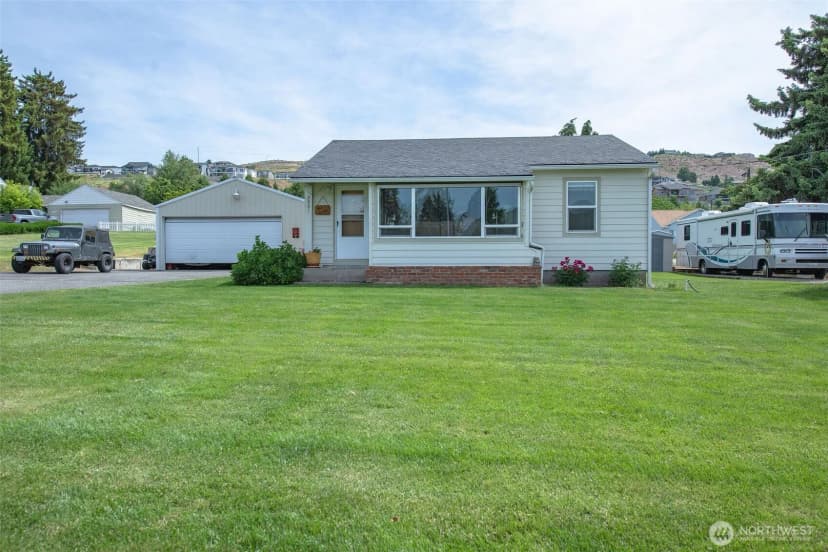 Property photo for 2901 Sunset Highway, East Wenatchee