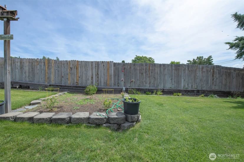 Property photo for 2901 Sunset Highway, East Wenatchee photo 21