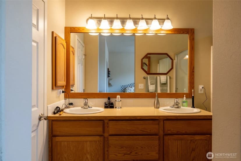 Property photo for 8304 Vashon Drive Ne, Lacey photo 13