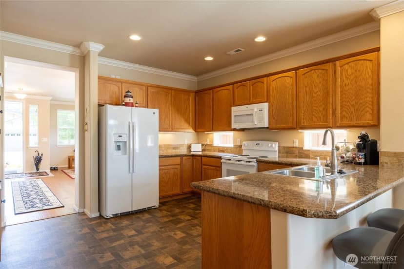 Property photo for 8304 Vashon Drive Ne, Lacey photo 18