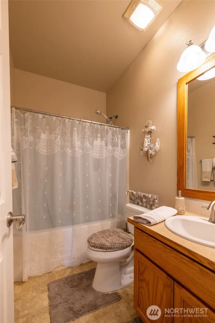 Property photo for 8304 Vashon Drive Ne, Lacey photo 14