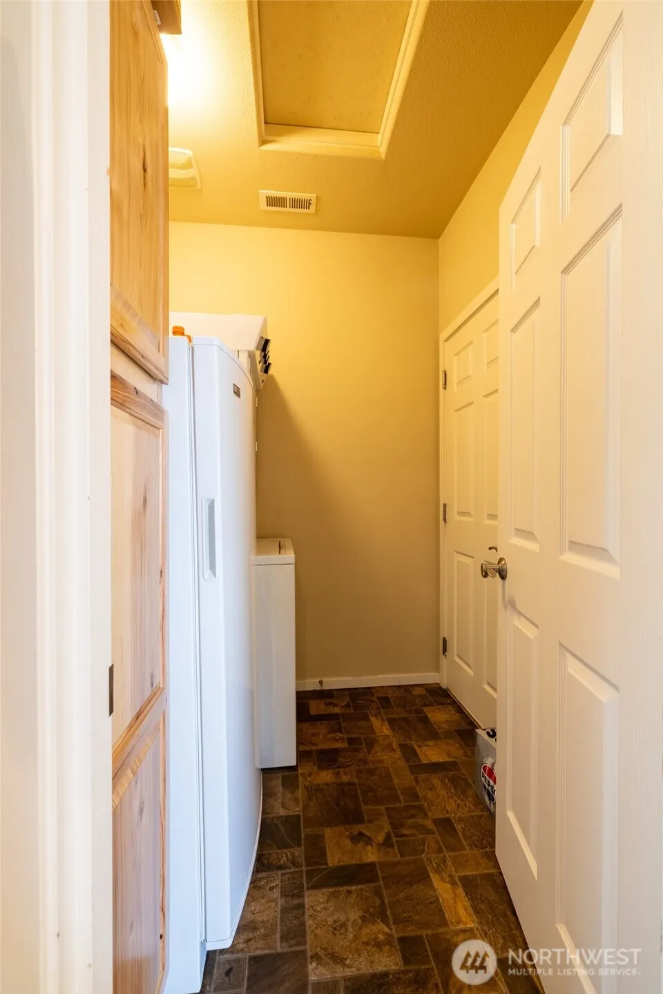 Property photo for 8304 Vashon Drive Ne, Lacey photo 5
