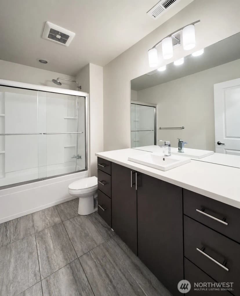 Property photo for 9849 6th Place Se, Seattle photo 11