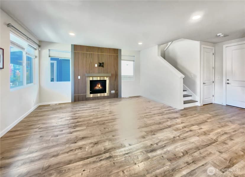 Property photo for 9849 6th Place Se, Seattle photo 18