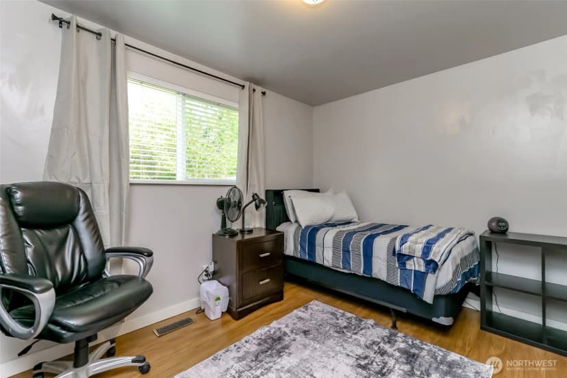 Property photo for 30411 12th Place Sw, Federal Way photo 15