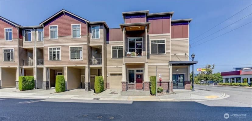 Property photo for 4020 Ne 3rd Place #b, Renton