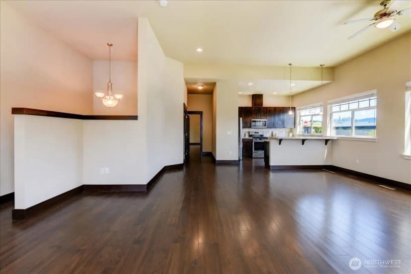 Property photo for 4020 Ne 3rd Place #b, Renton photo 10
